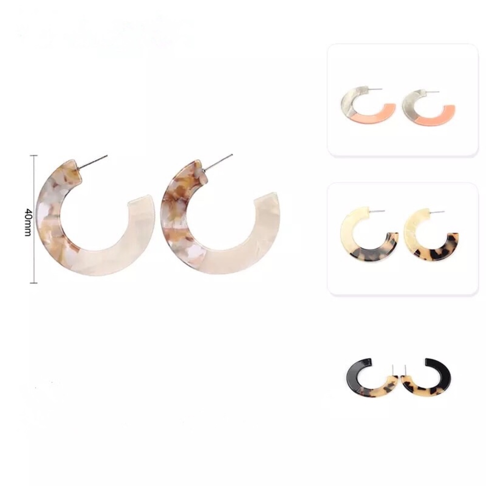 Light Tortoiseshell Round Hoop Earrings - Picture 3 of 3